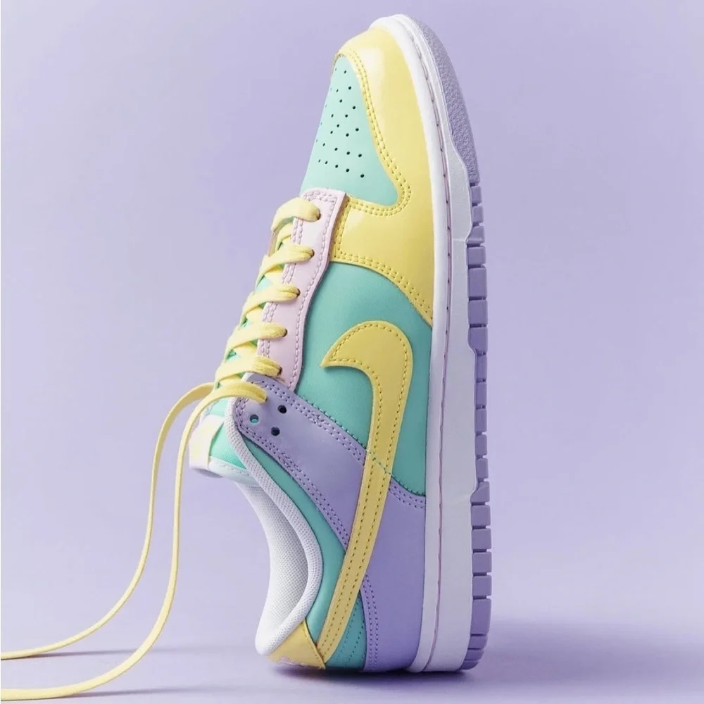 Nike dunk Easter  Brand new
